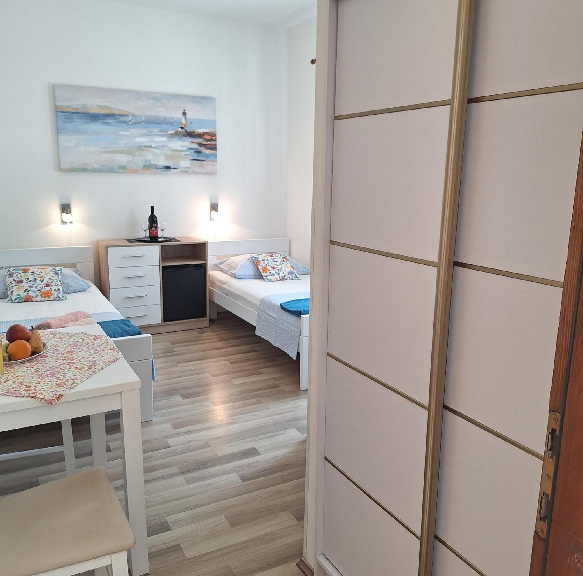 Apartments Villa Sirena Dubrovnik Bagian luar foto